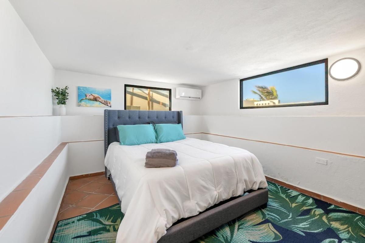 4 Bedroom Kikita Beach Villa Oceanfront W Pool 多拉多 外观 照片