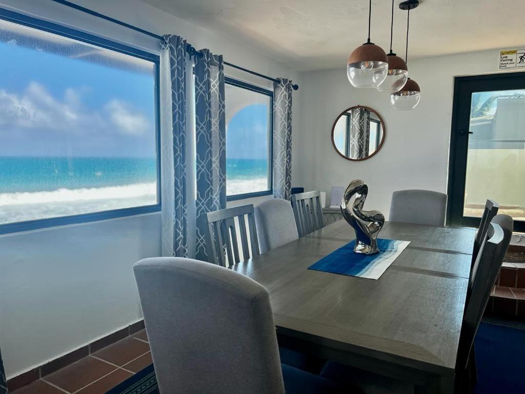 4 Bedroom Kikita Beach Villa Oceanfront W Pool 多拉多 外观 照片